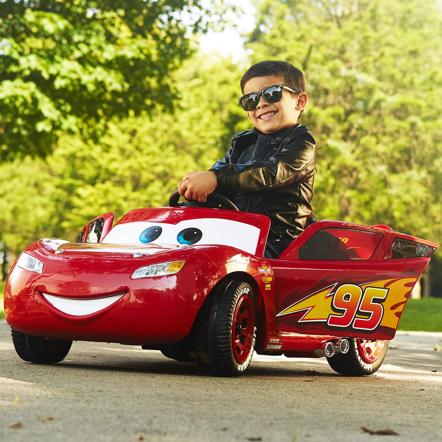 Huffy Disney Pixar Cars 3 Lightning McQueen 6V Battery-Powered Ride on, for Children Ages 3+ years