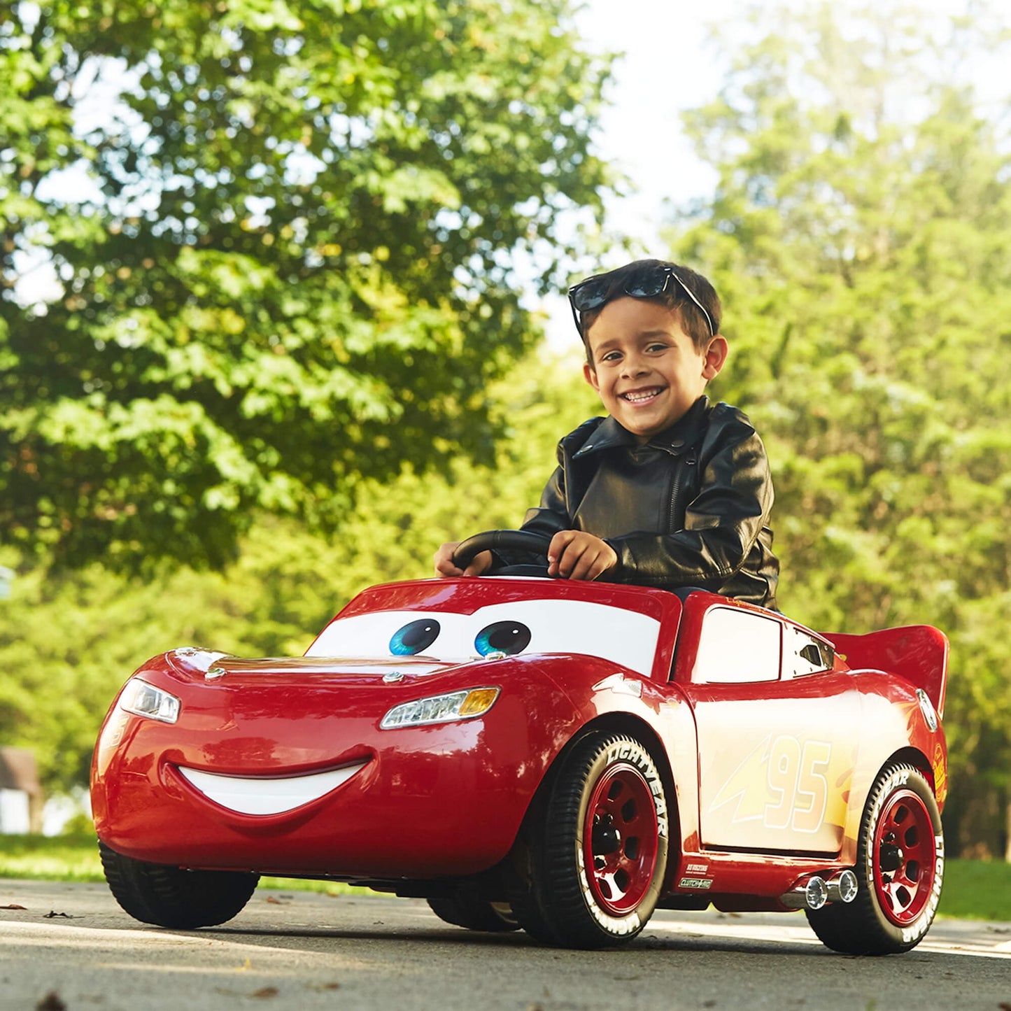 Huffy Disney Pixar Cars 3 Lightning McQueen 6V Battery-Powered Ride on, for Children Ages 3+ years